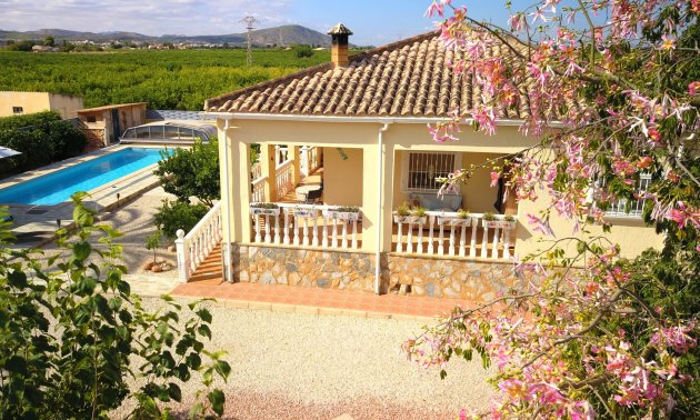 Resale - Country House -
Orihuela - La Campaneta