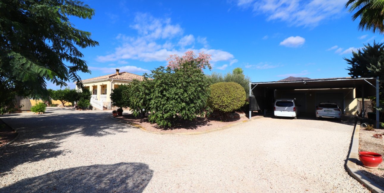 Resale - Country House -
Orihuela - La Campaneta