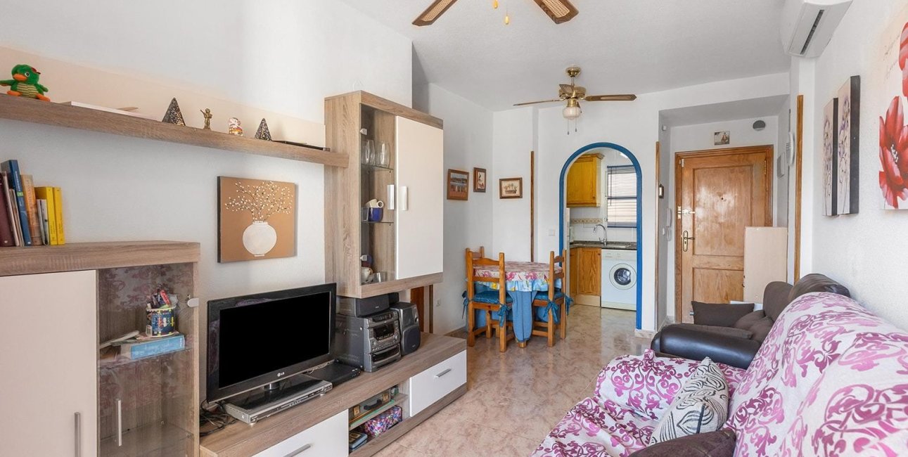Resale - Apartment / flat -
Torrevieja - Playa del Cura