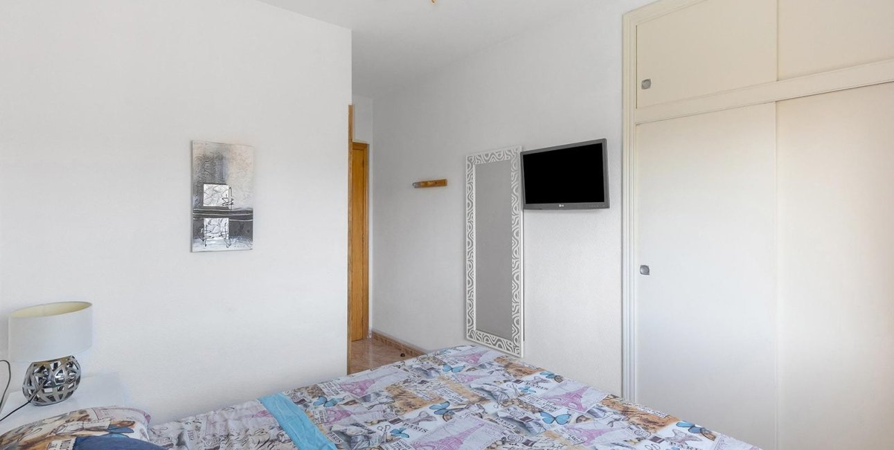 Resale - Apartment / flat -
Torrevieja - Playa del Cura