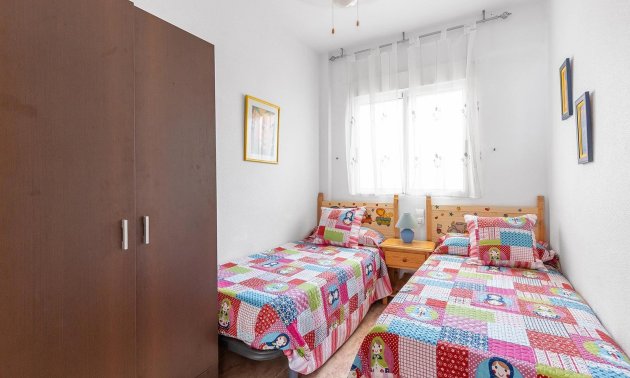 Resale - Apartment / flat -
Torrevieja - Playa del Cura