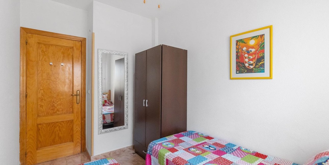 Resale - Apartment / flat -
Torrevieja - Playa del Cura