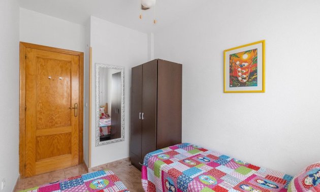 Resale - Apartment / flat -
Torrevieja - Playa del Cura