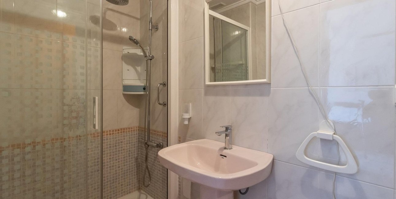 Resale - Apartment / flat -
Torrevieja - Playa del Cura
