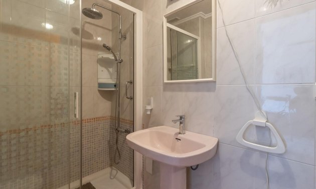 Resale - Apartment / flat -
Torrevieja - Playa del Cura