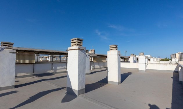 Resale - Apartment / flat -
Torrevieja - Playa del Cura