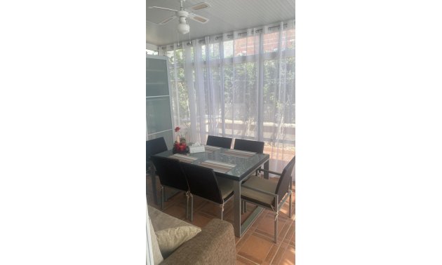 Rynek wtórny - Bungalowy -
Orihuela Costa - Mil Palmeras