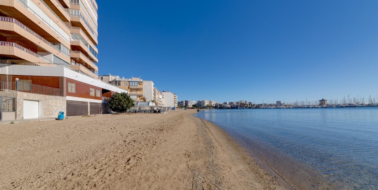 Rynek wtórny - Mieszkanie w bloku -
Torrevieja - Acequion