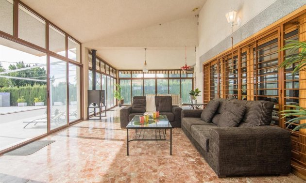 Resale - Villa -
Alicante - Corte Ingles