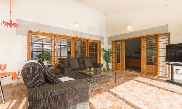 Resale - Villa -
Alicante - Corte Ingles