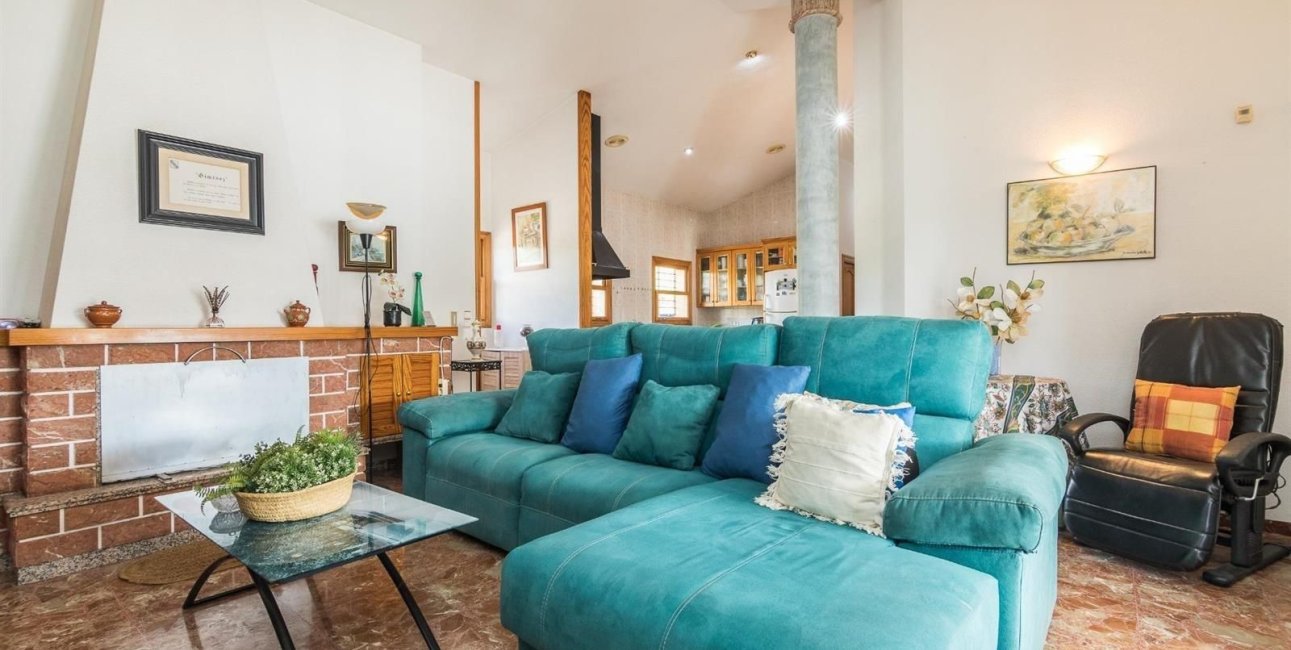 Resale - Villa -
Alicante - Corte Ingles