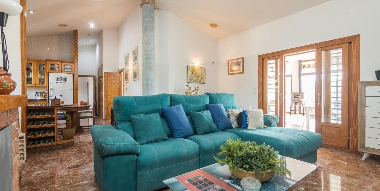 Resale - Villa -
Alicante - Corte Ingles