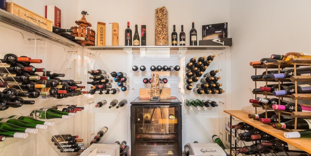 Resale - Villa -
Alicante - Corte Ingles