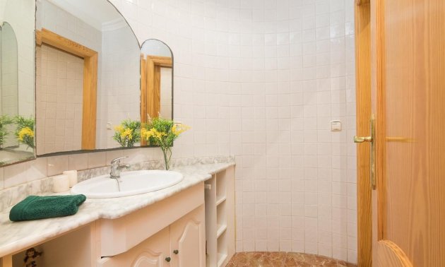 Resale - Villa -
Alicante - Corte Ingles