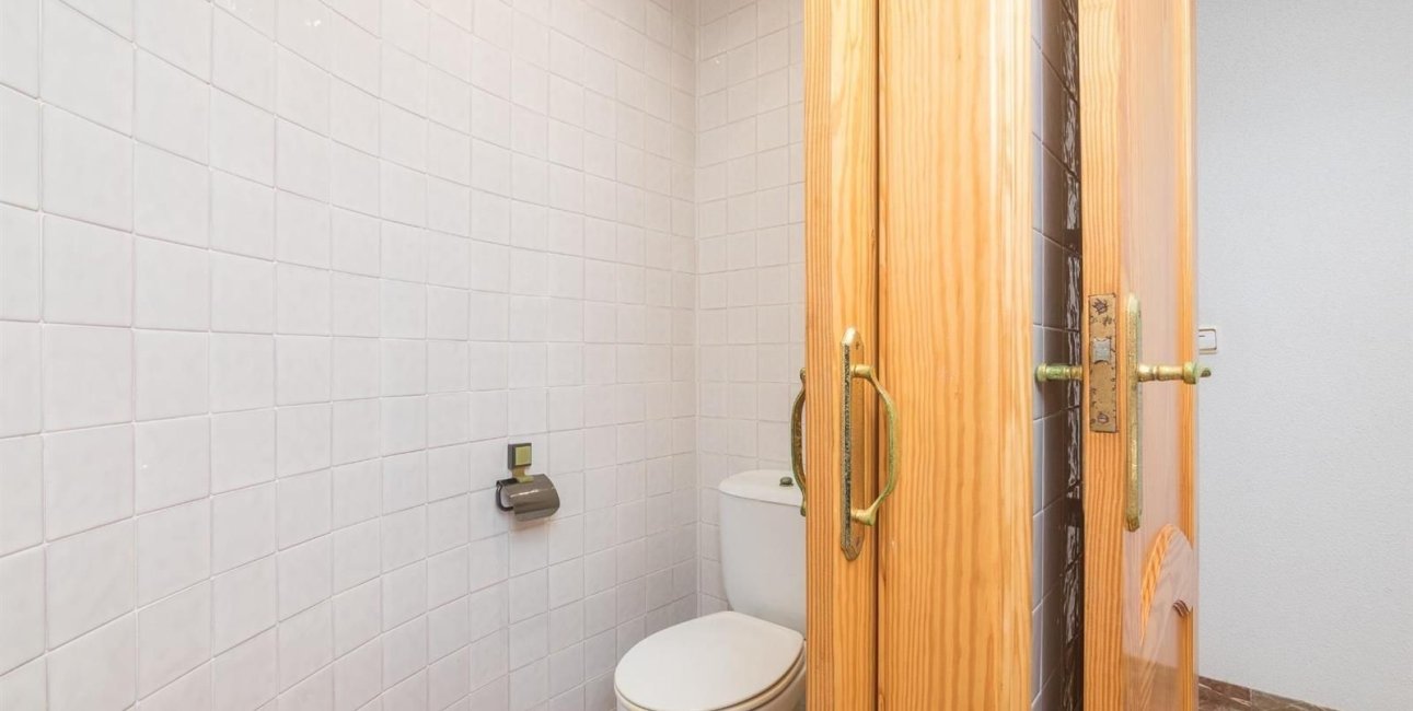 Resale - Villa -
Alicante - Corte Ingles