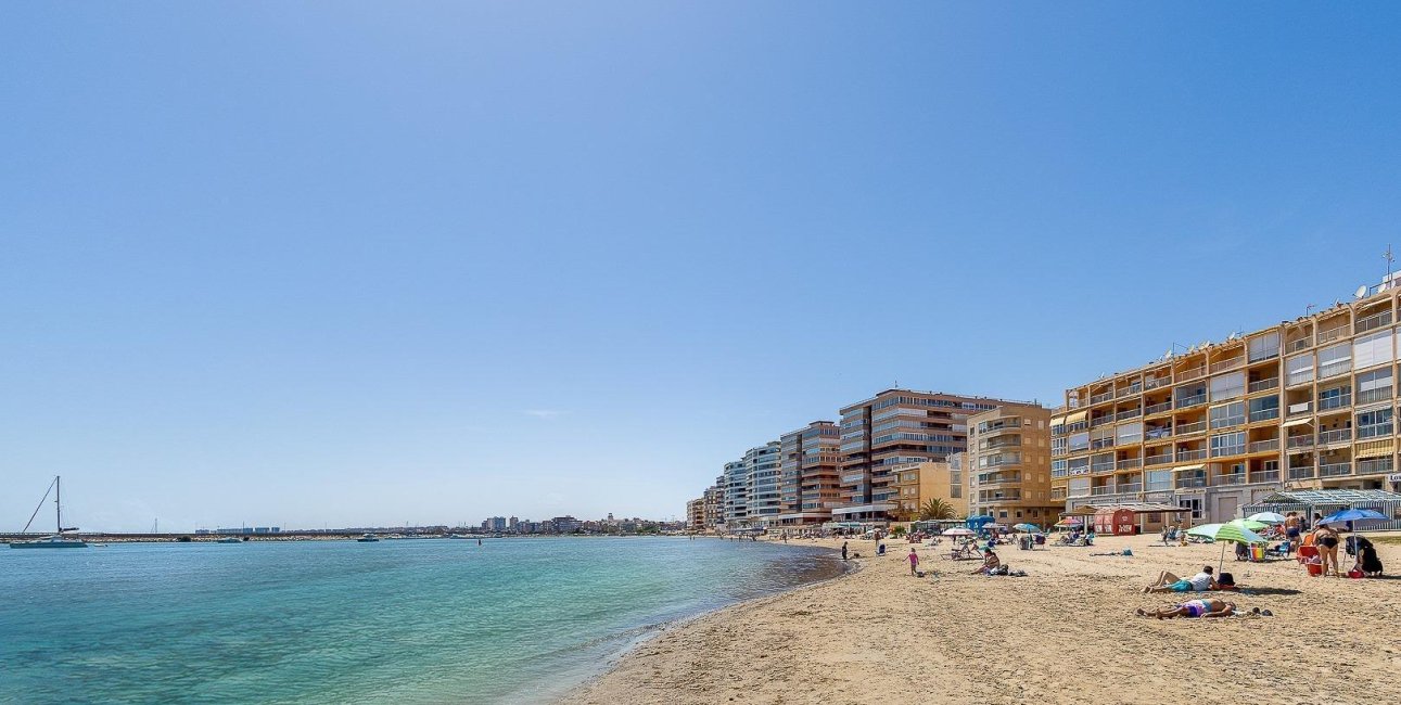 Rynek wtórny - Mieszkanie w bloku -
Torrevieja - Acequion