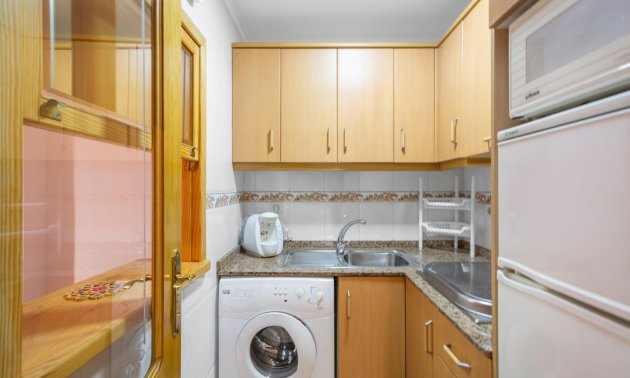 Resale - Apartment / flat -
Torrevieja - Centro