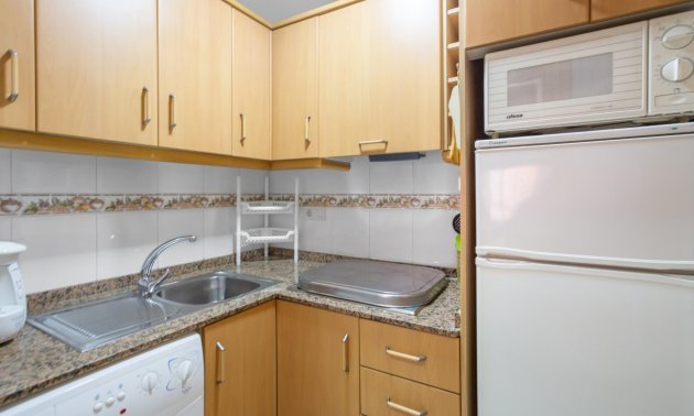 Resale - Apartment / flat -
Torrevieja - Centro