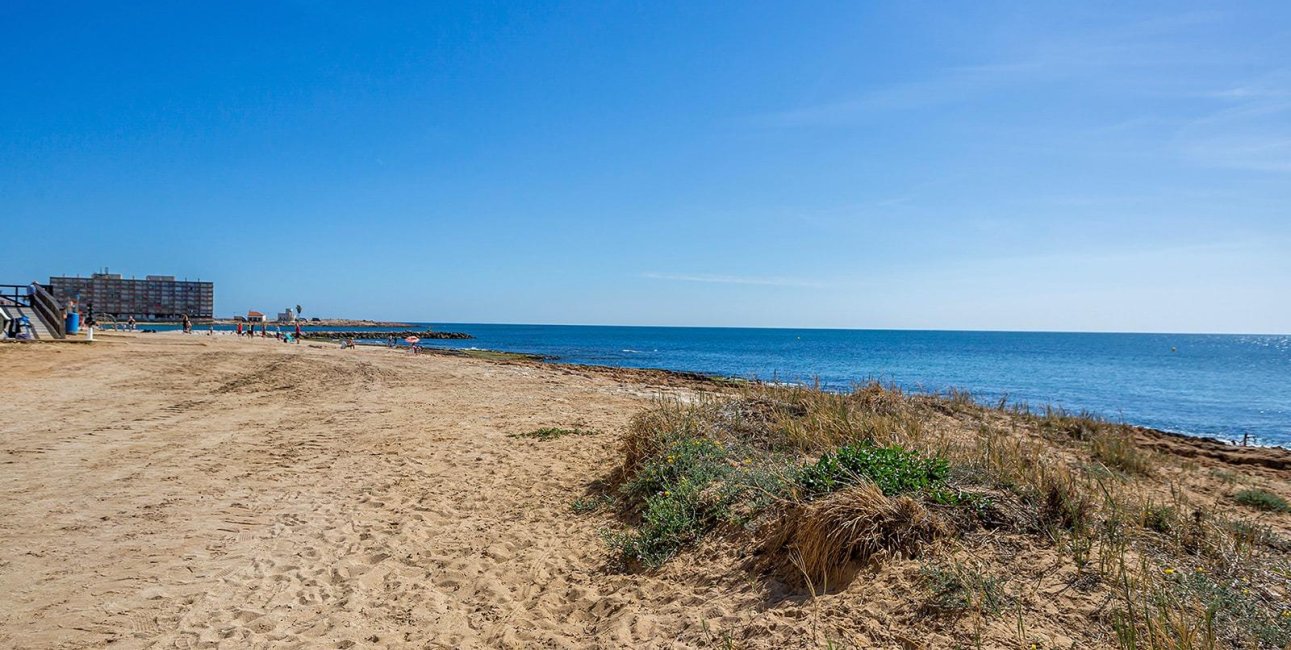 Resale - Apartment / flat -
Torrevieja - Centro