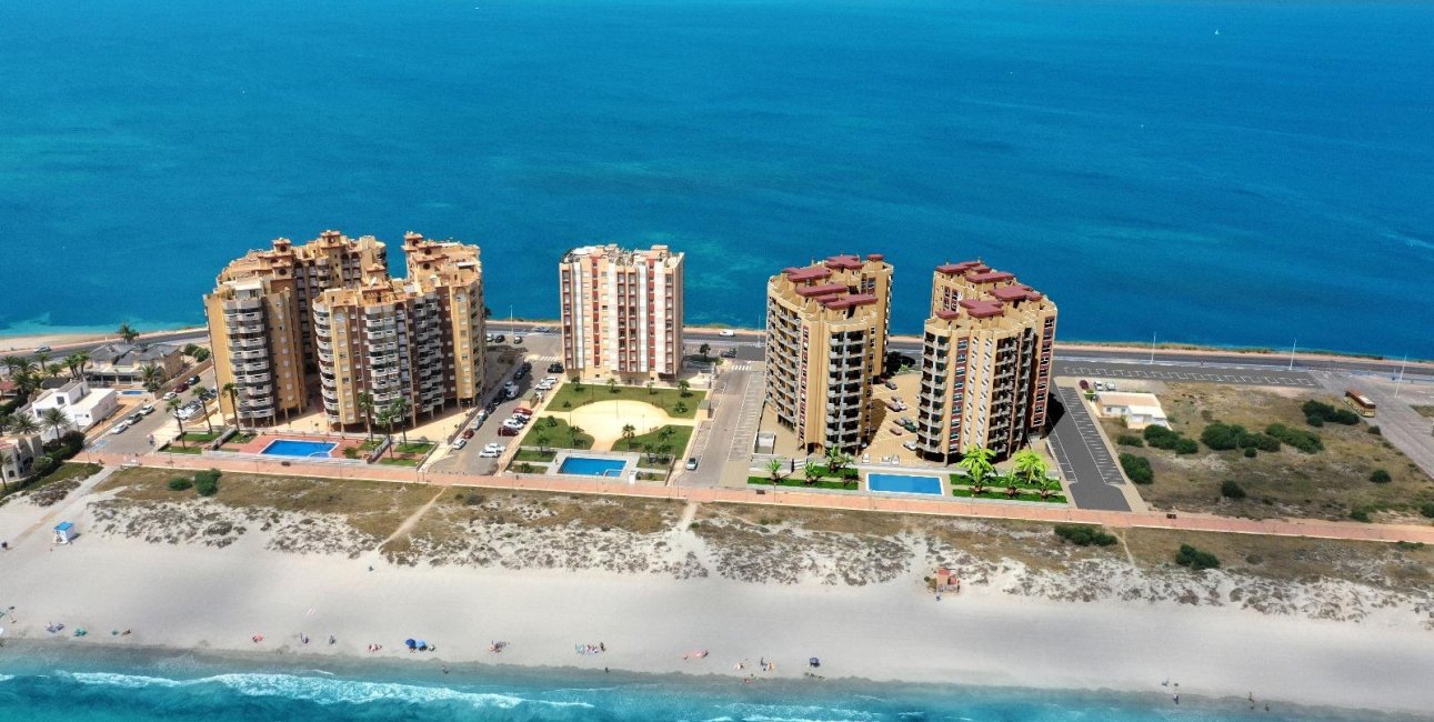 Obra nueva - Ático -
La Manga del Mar Menor - La Manga