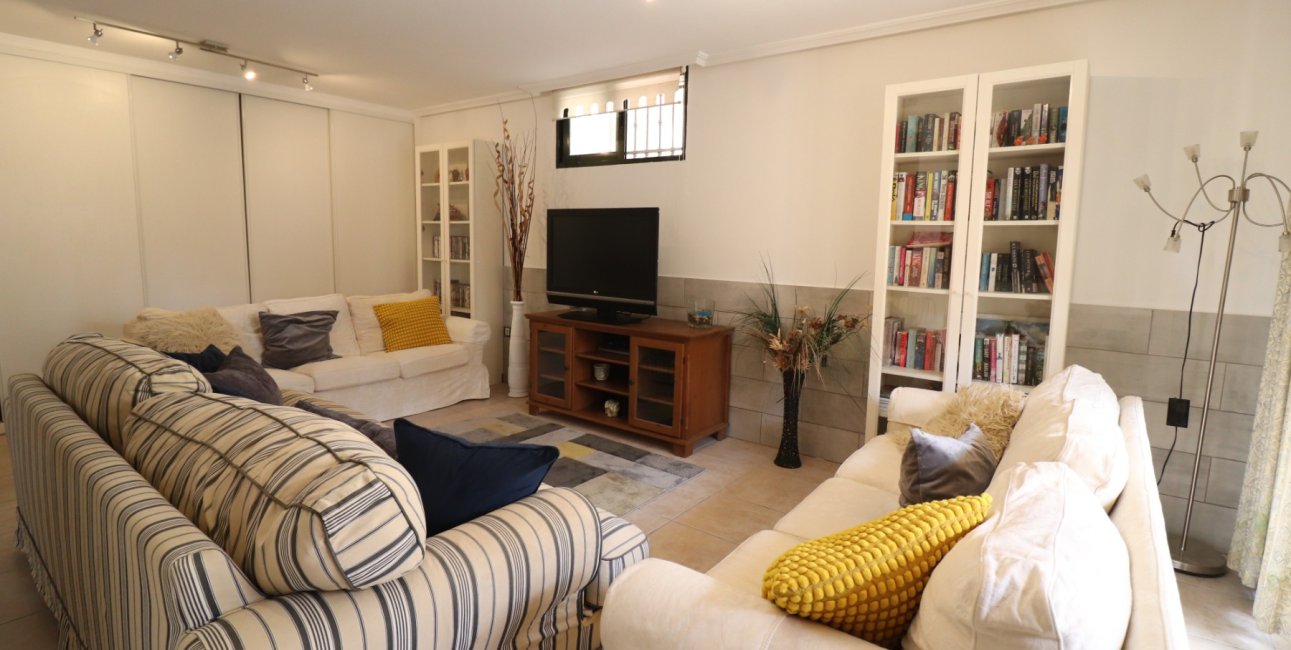 Resale - Villa -
Algorfa - Lo Crispin