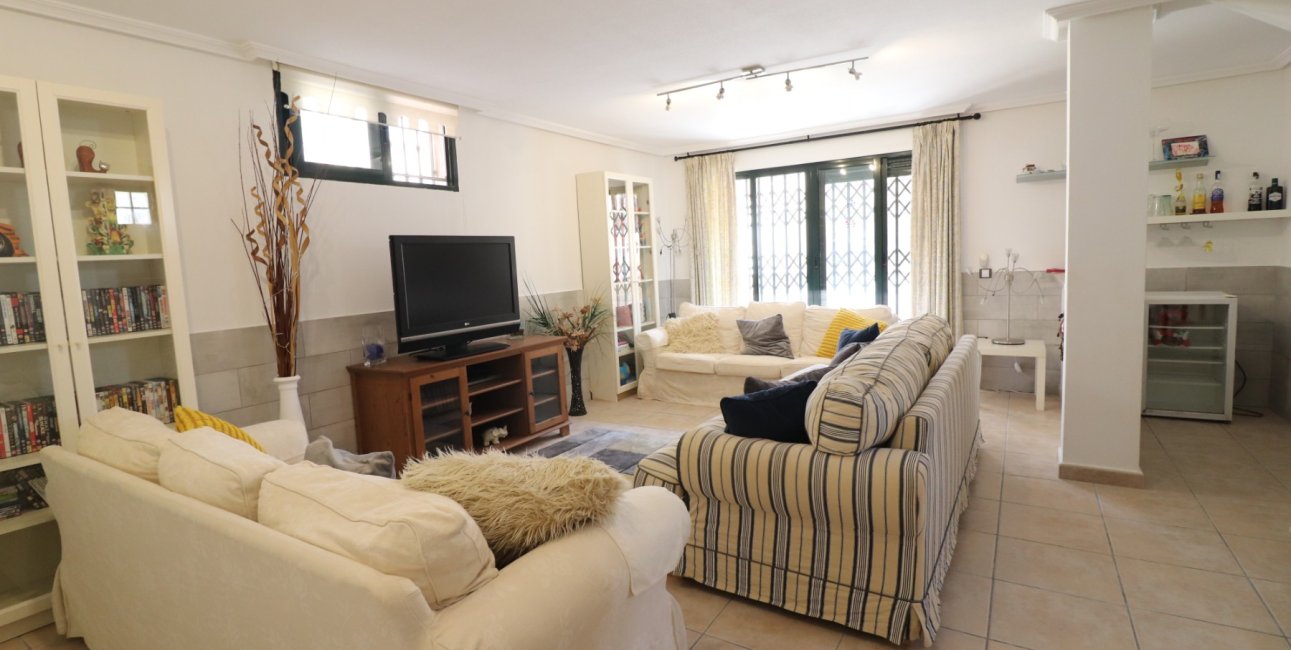 Resale - Villa -
Algorfa - Lo Crispin