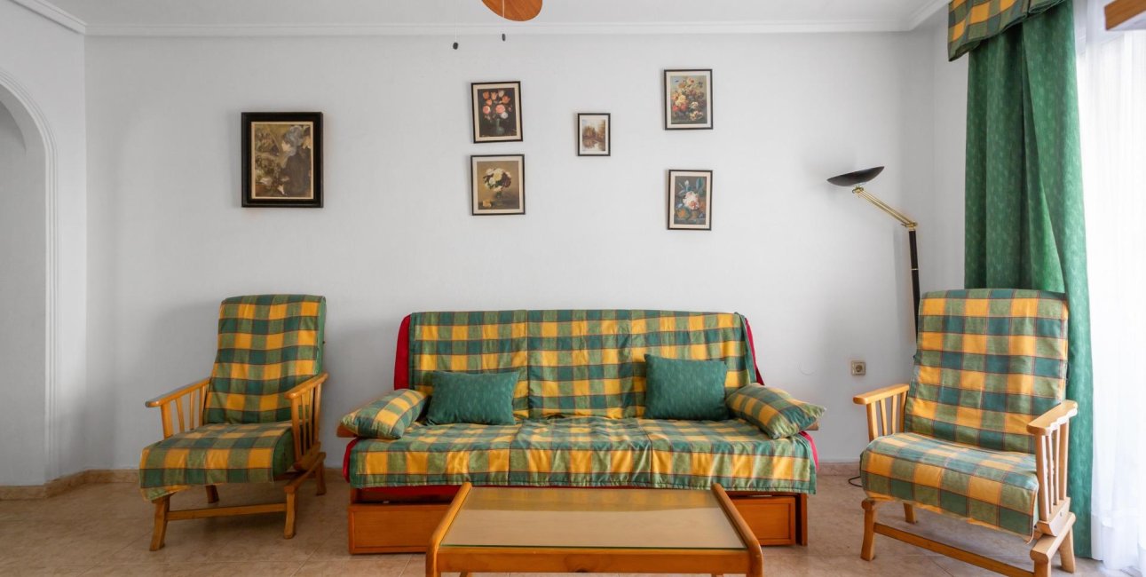 Resale - Apartment / flat -
Torrevieja - Playa del Cura