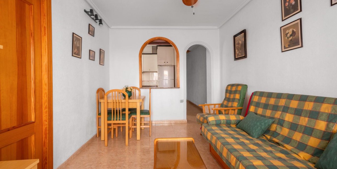 Resale - Apartment / flat -
Torrevieja - Playa del Cura