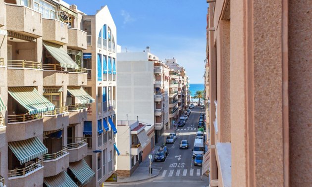 Resale - Apartment / flat -
Torrevieja - Playa del Cura