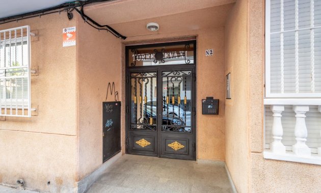 Resale - Apartment / flat -
Torrevieja - Playa del Cura