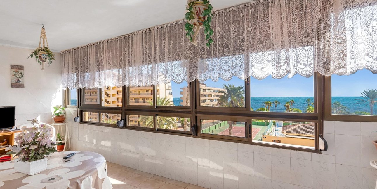 Resale - Apartment / flat -
Torrevieja - La Mata