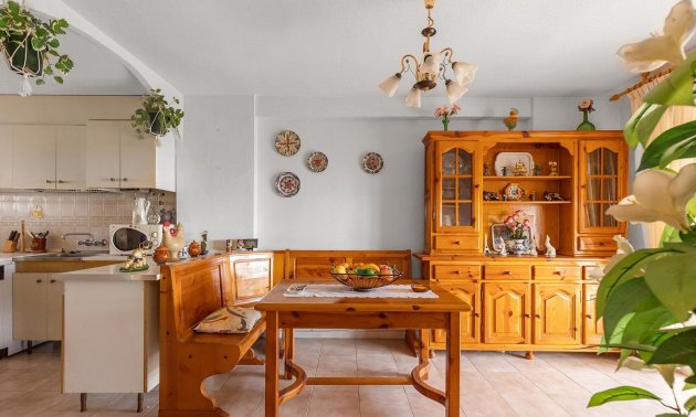 Resale - Apartment / flat -
Torrevieja - La Mata