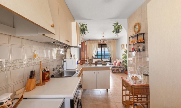 Resale - Apartment / flat -
Torrevieja - La Mata