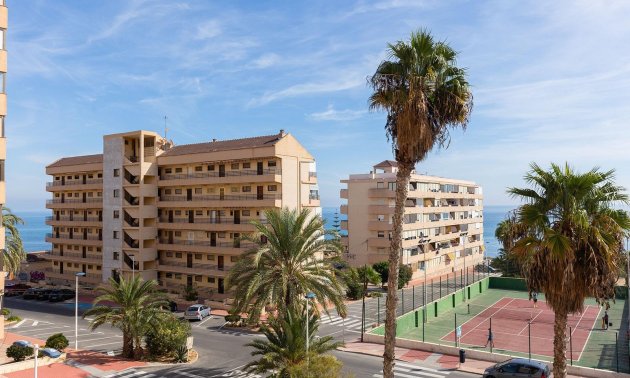 Resale - Apartment / flat -
Torrevieja - La Mata