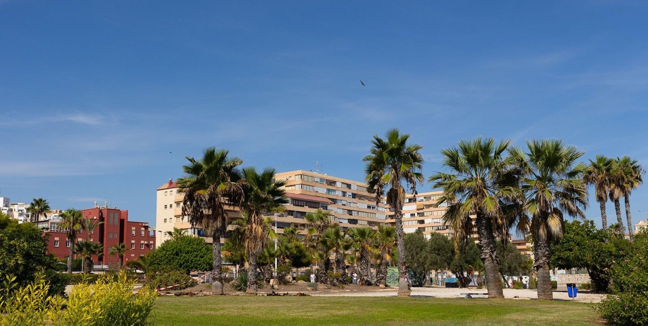 Resale - Apartment / flat -
Torrevieja - La Mata