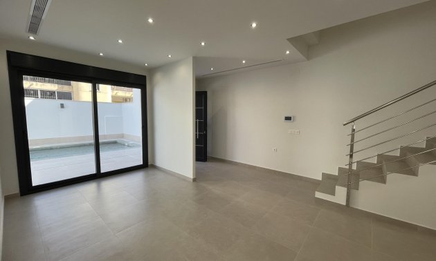 Rynek pierwotny - Willa -
Almoradí - Heredades