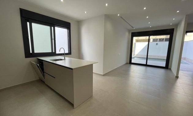 Rynek pierwotny - Willa -
Almoradí - Heredades