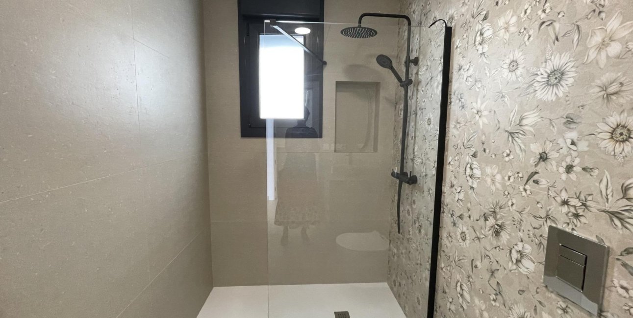 Rynek pierwotny - Willa -
Almoradí - Heredades