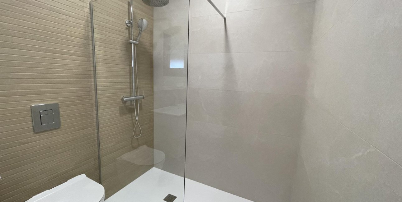 Rynek pierwotny - Willa -
Almoradí - Heredades