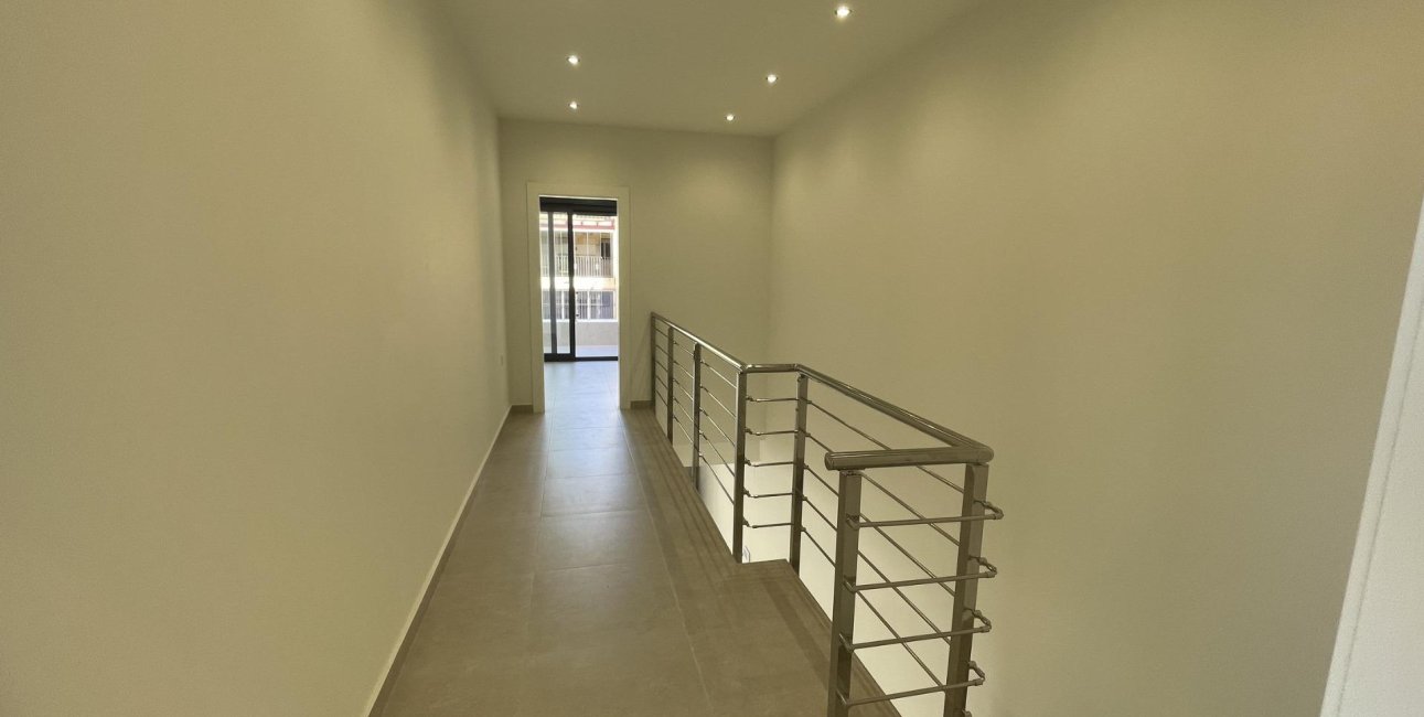 Rynek pierwotny - Willa -
Almoradí - Heredades