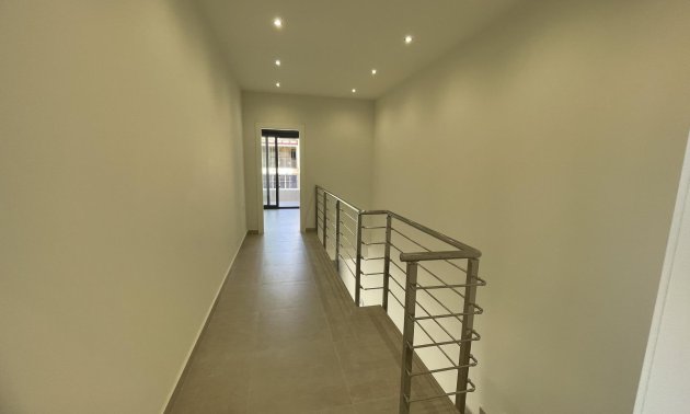 Rynek pierwotny - Willa -
Almoradí - Heredades