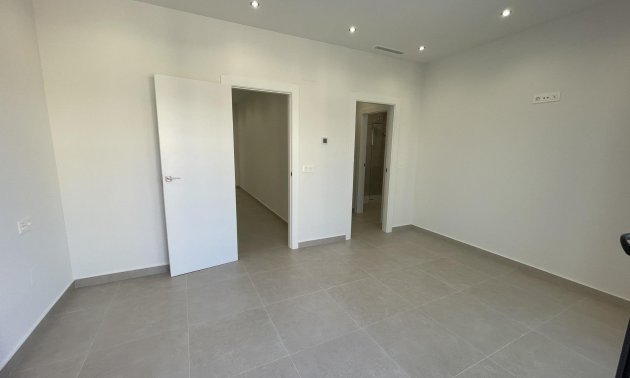 Rynek pierwotny - Willa -
Almoradí - Heredades