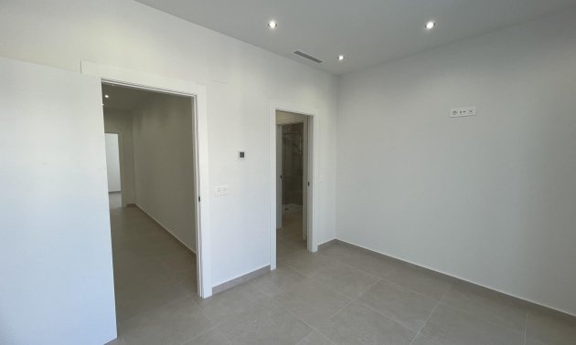 Rynek pierwotny - Willa -
Almoradí - Heredades