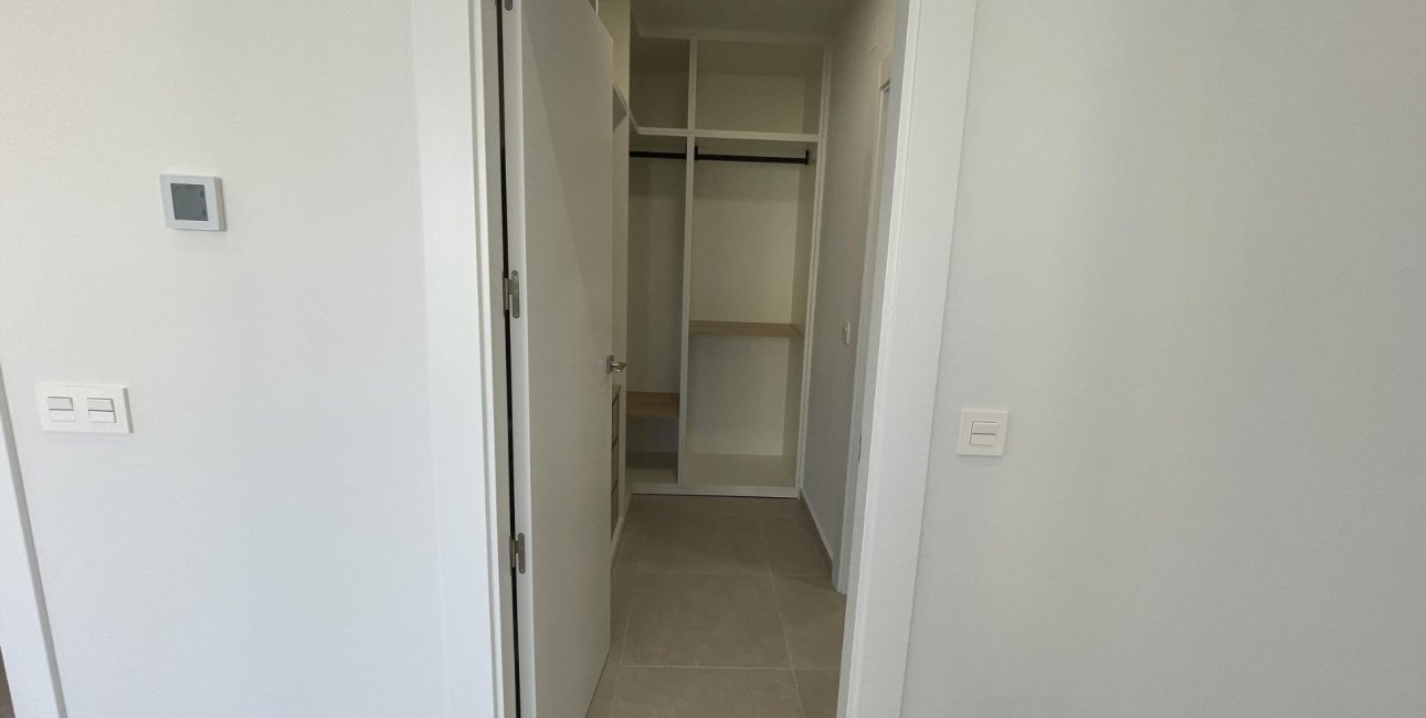 Rynek pierwotny - Willa -
Almoradí - Heredades