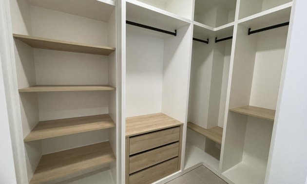 Rynek pierwotny - Willa -
Almoradí - Heredades