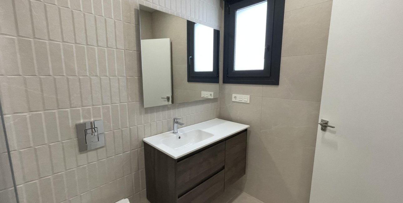 Rynek pierwotny - Willa -
Almoradí - Heredades