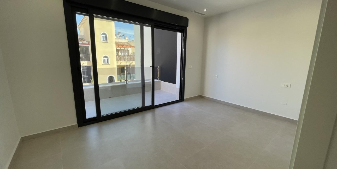 Rynek pierwotny - Willa -
Almoradí - Heredades