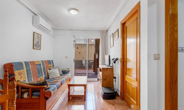 Resale - Apartment / flat -
Torrevieja - Estacion de autobuses