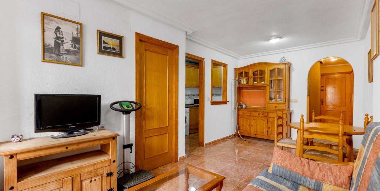 Resale - Apartment / flat -
Torrevieja - Estacion de autobuses