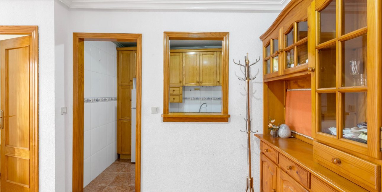 Resale - Apartment / flat -
Torrevieja - Estacion de autobuses
